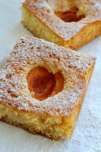 aprikožu plātsmaize